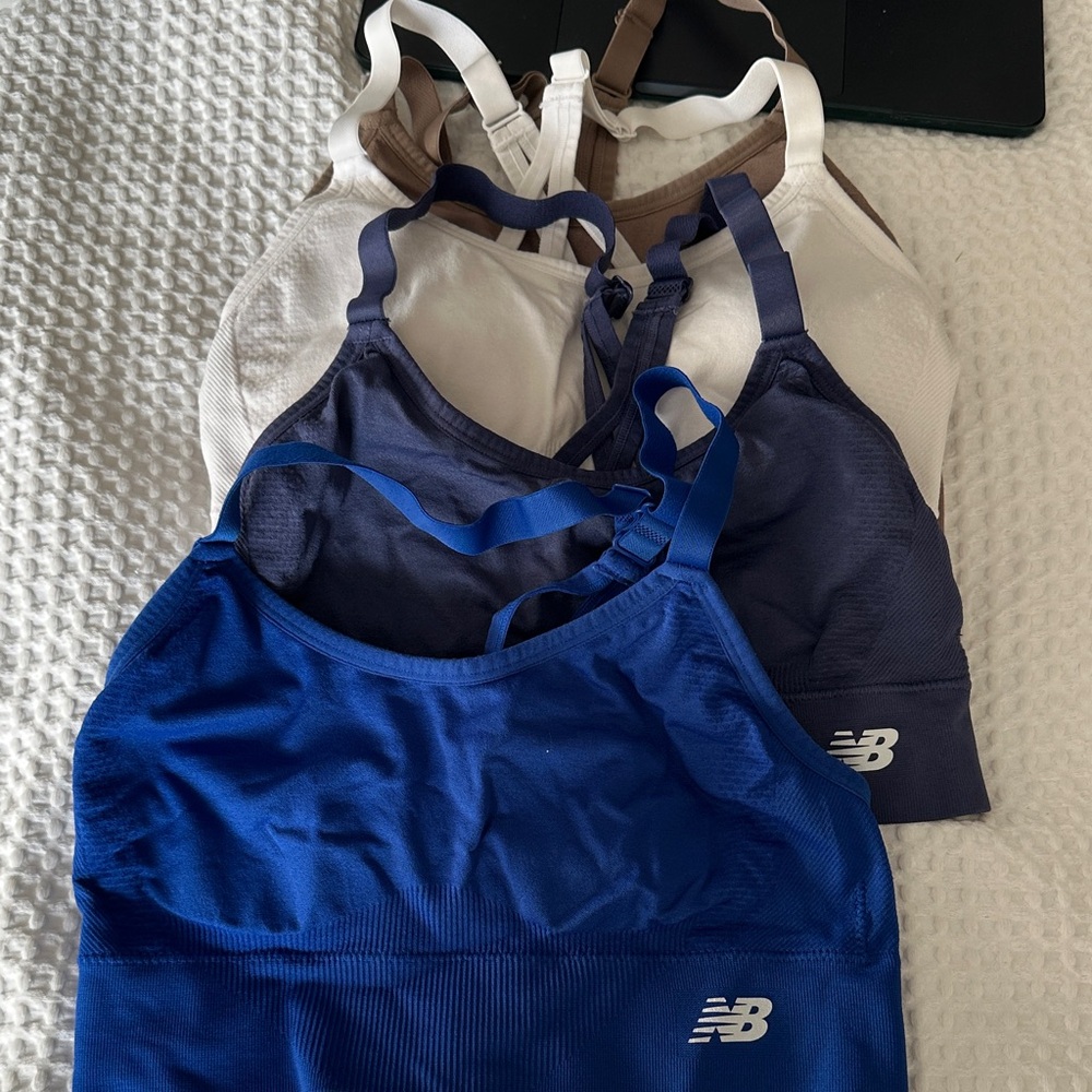 New Balance Trio Sports Bras - Navy, White, Tan
